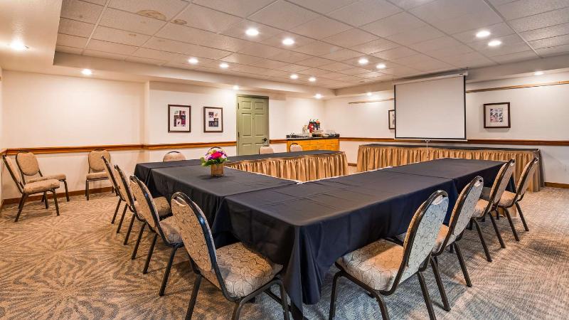 酒店 Best Western Plus Edmonds Harbor Inn