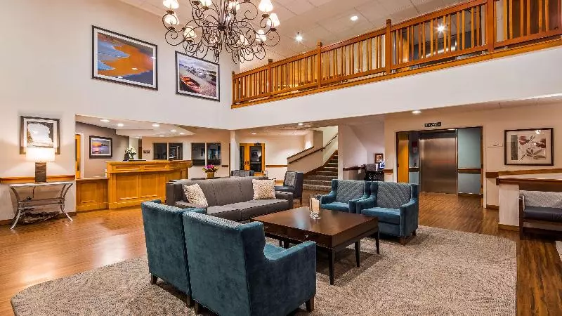 ホテル Best Western Plus Edmonds Harbor Inn