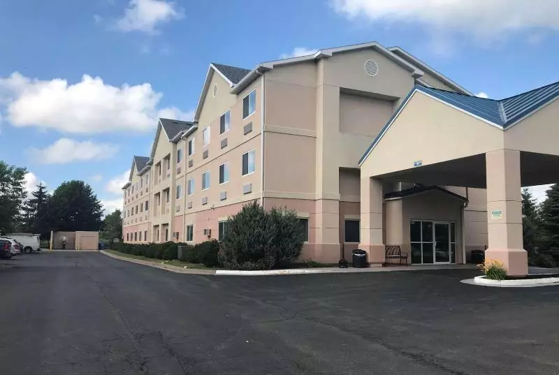 Отель Comfort Inn & Suites Liverpool   Syracuse
