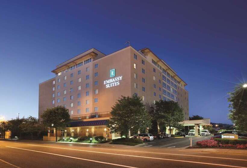 هتل Embassy Suites Charleston