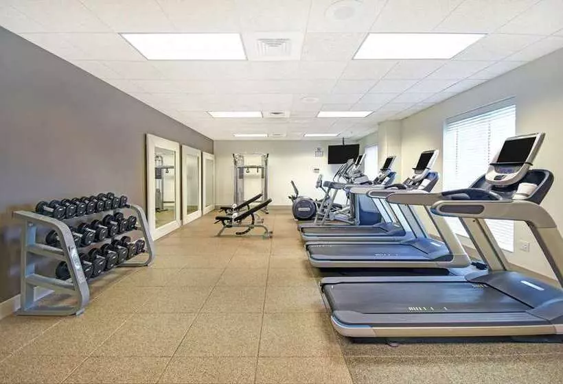 ホテル Embassy Suites Charleston