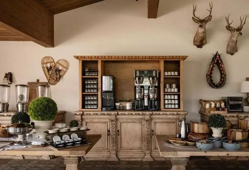 ホテル Enzian Inn