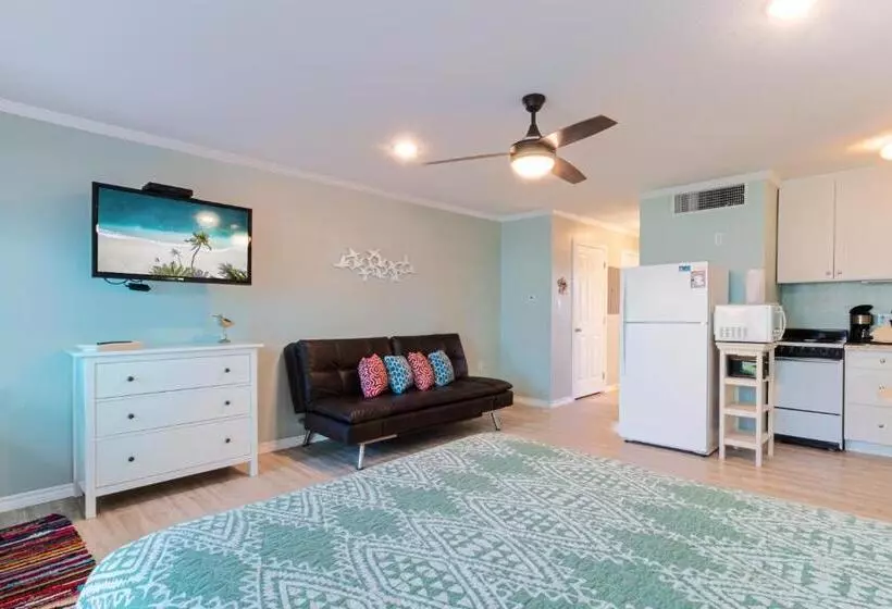 호텔 Executive Keys Condominiums On The Beach