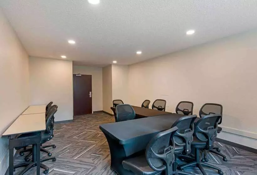 호텔 Extended Stay America Suites  Kansas City  Overland Park  Quivira Rd