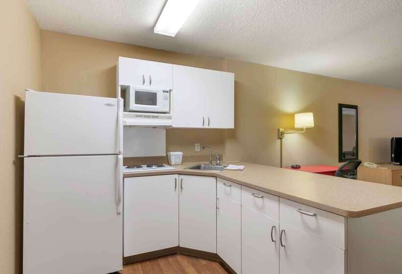 בית מלון כפרי Extended Stay America Suites  Kansas City  Overland Park  Quivira Rd