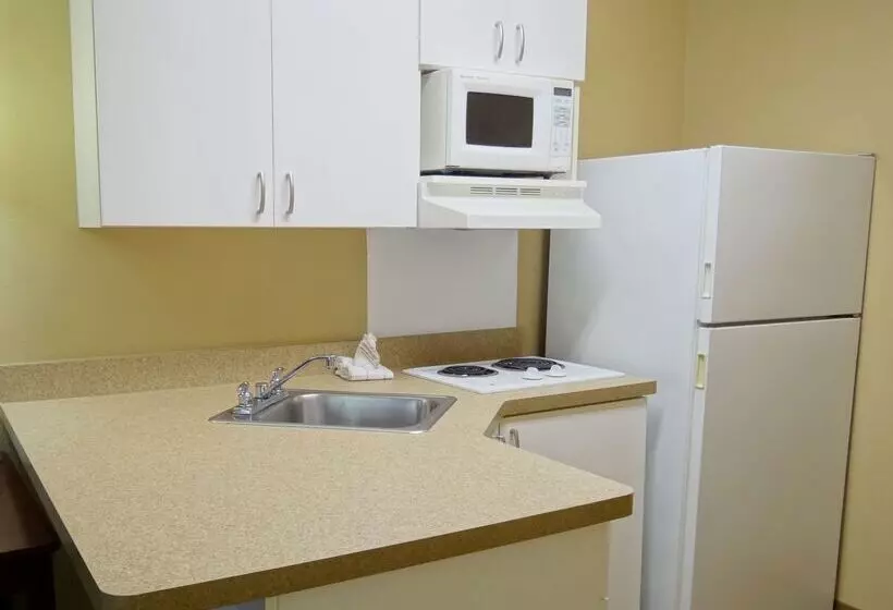 فندق Extended Stay America Suites  Sacramento  Arden Way