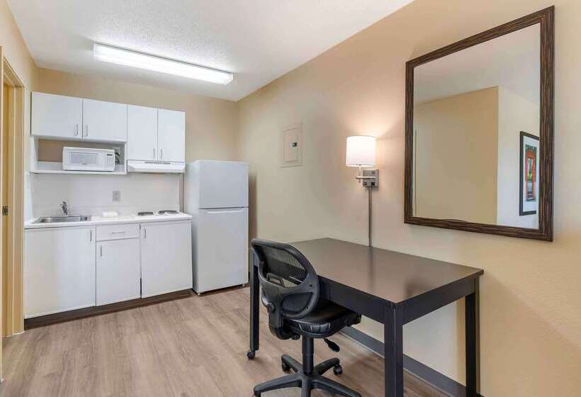 ホテル Extended Stay America Suites   St Louis   Westport   E Lackland Rd