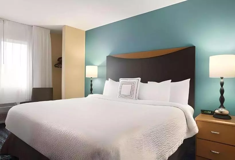 Hotel Dubuque Inn & Suites