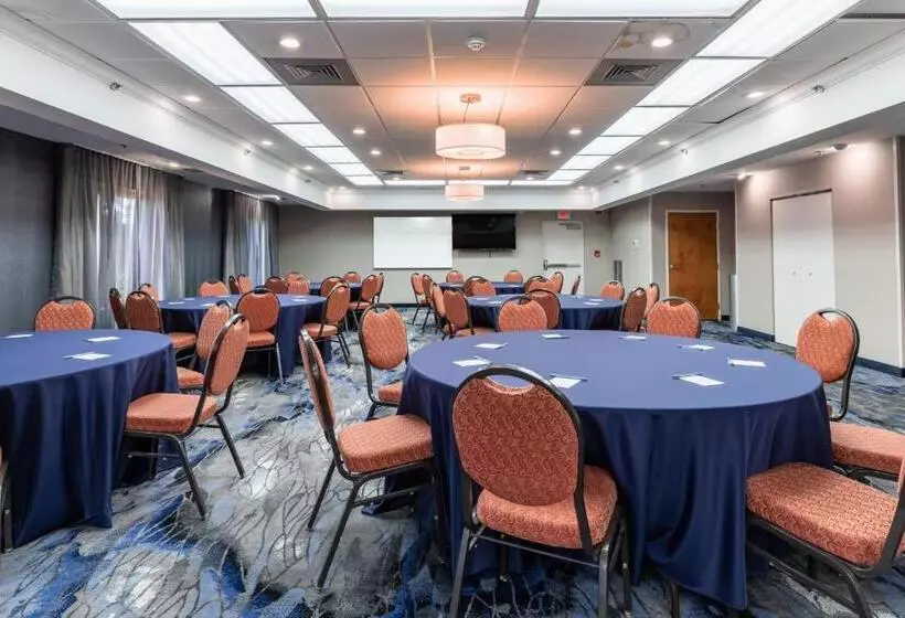 Отель Fairfield Inn By Marriott Evansville West