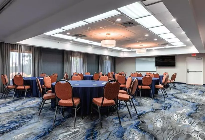 Отель Fairfield Inn By Marriott Evansville West