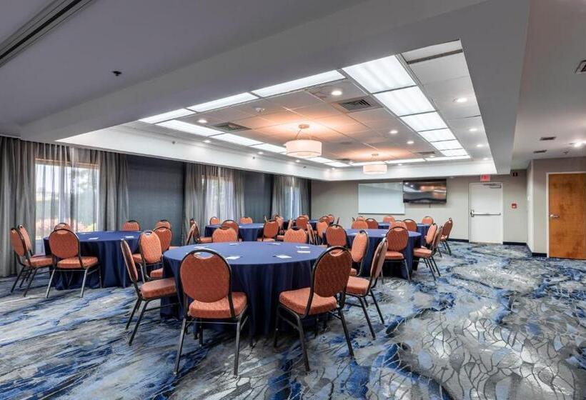 هتل Fairfield Inn By Marriott Evansville West