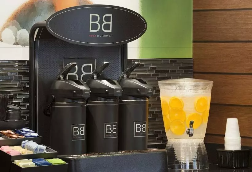 Отель Fairfield Inn & Suites Cheyenne