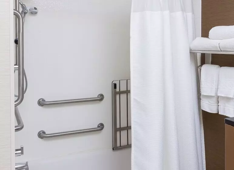 Отель Fairfield Inn & Suites Cheyenne