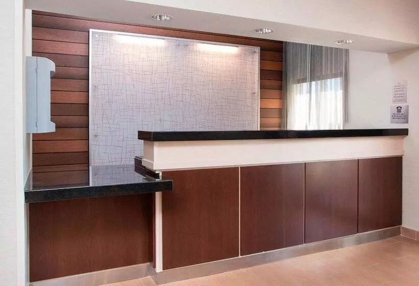 Отель Fairfield Inn & Suites Cheyenne