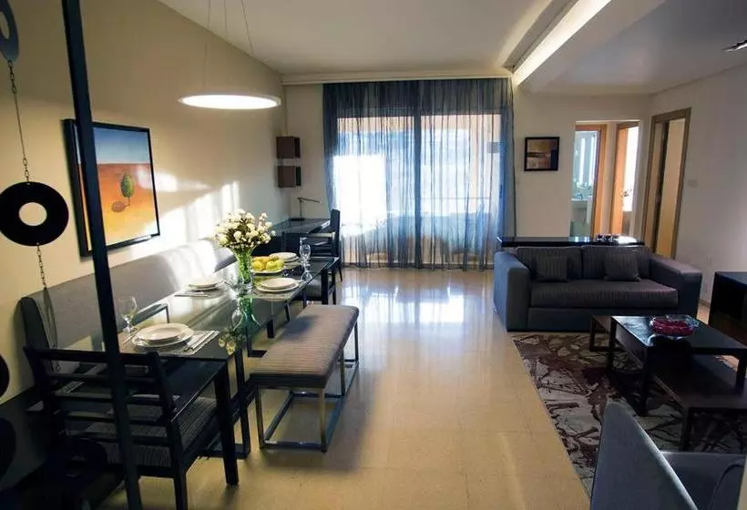 هتل Burda 41  & Suites