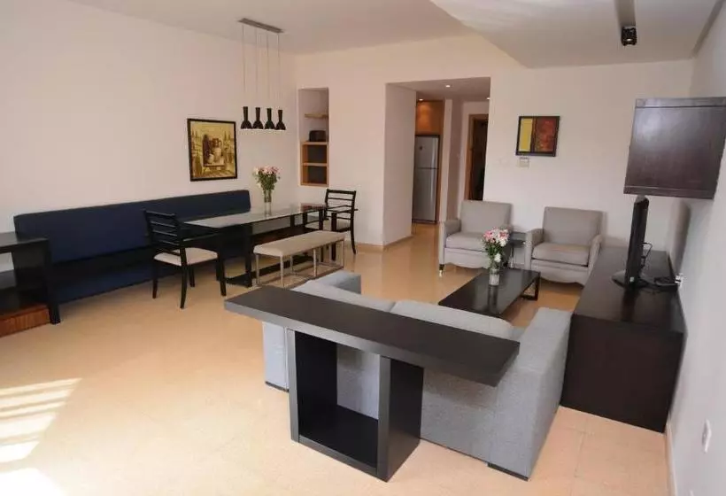 هتل Burda 41  & Suites