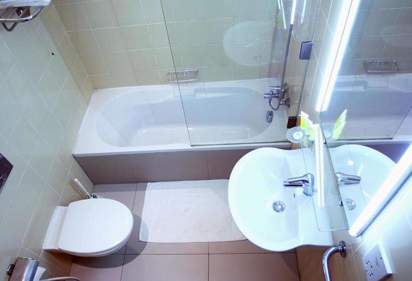 هتل Burda 41  & Suites