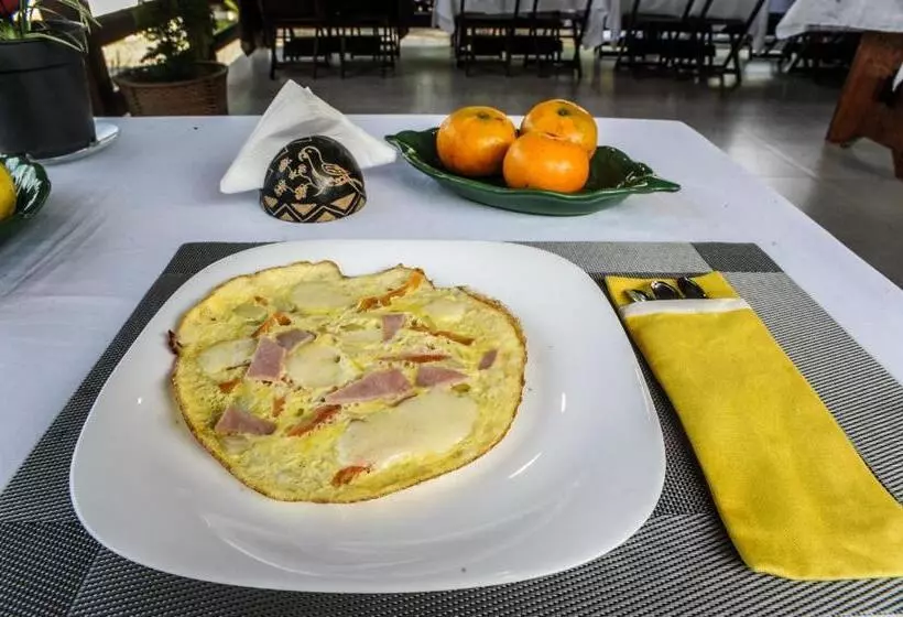 ペンション Pousada E Restaurante Amazonia