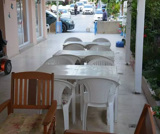 Ayhan Otel