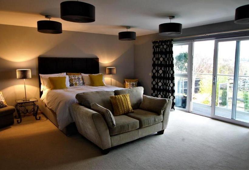 צימר Inverness House