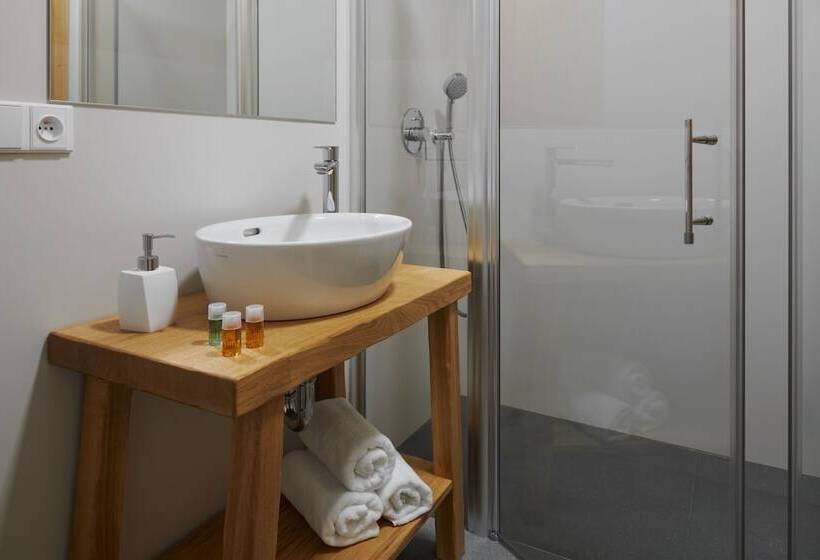 مبيت وإفطار Pension Kristian