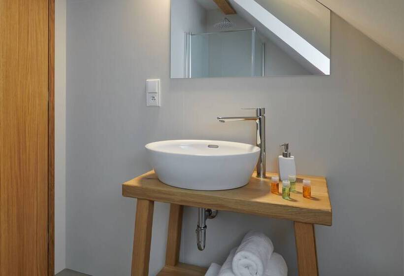 مبيت وإفطار Pension Kristian