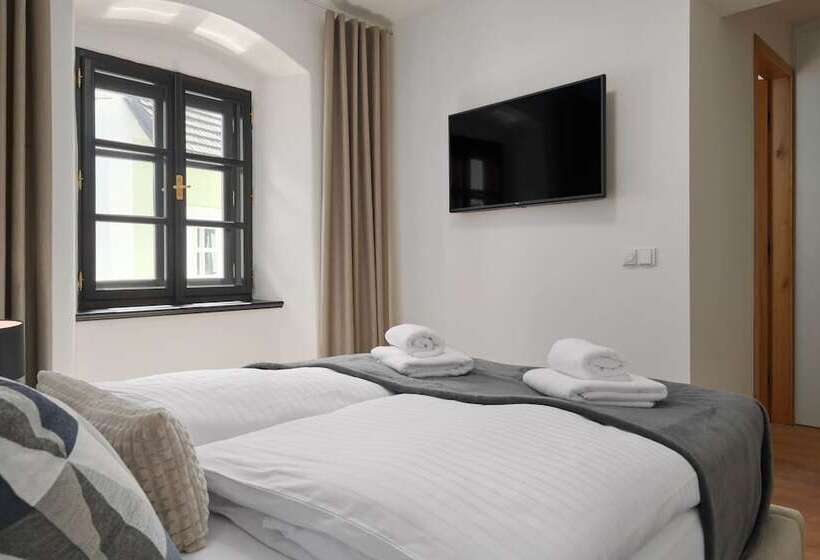 مبيت وإفطار Pension Kristian