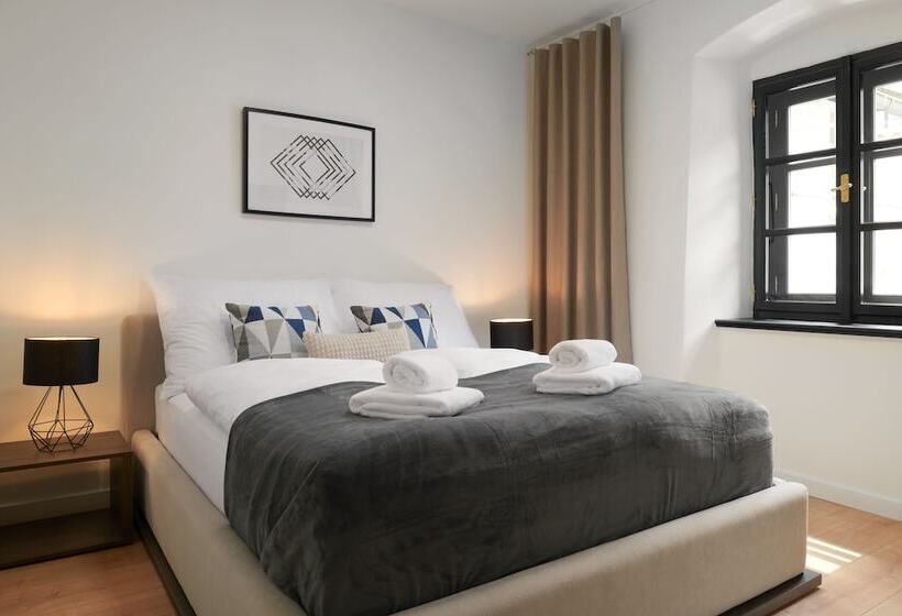 مبيت وإفطار Pension Kristian