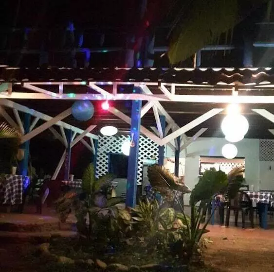 ベッドアンドブレックファースト Puerto Viejo Ancora Blu Hostel