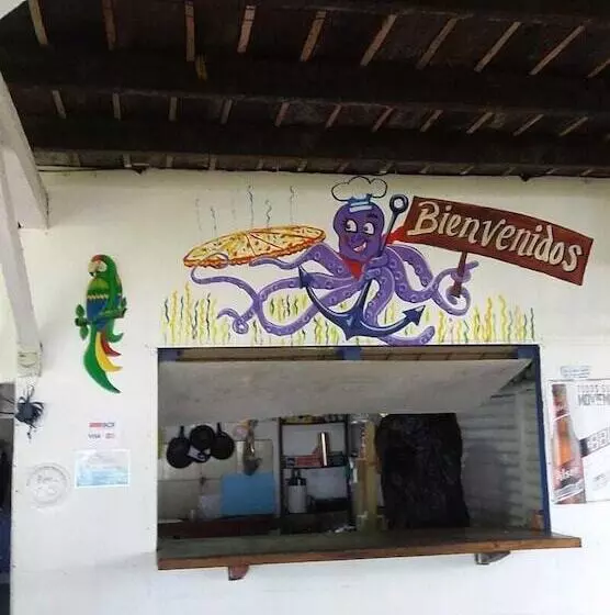 ベッドアンドブレックファースト Puerto Viejo Ancora Blu Hostel