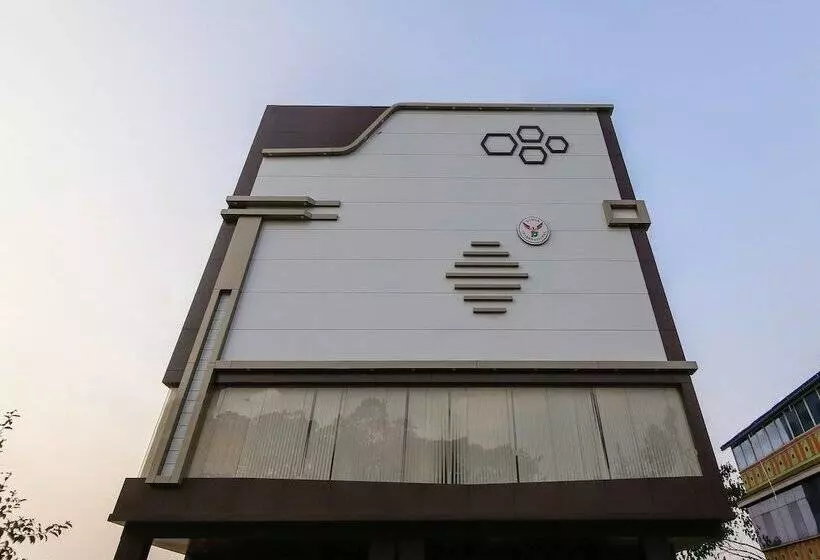 Capital O 35621 Hotel Durga International