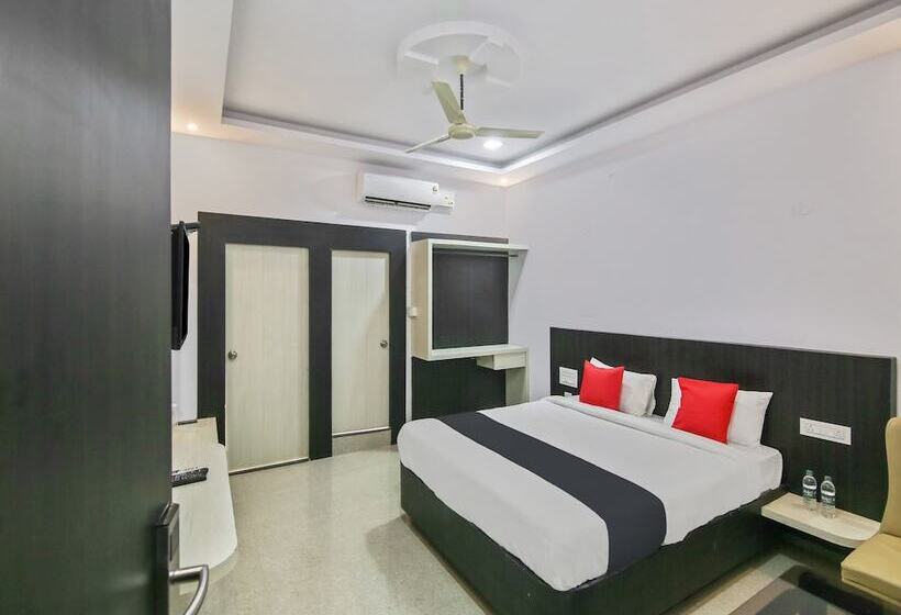 Capital O 35621 Hotel Durga International