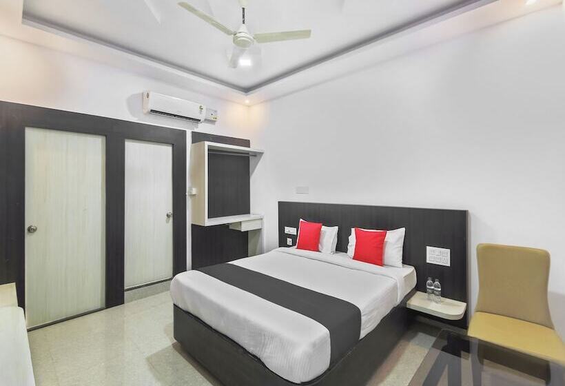 Capital O 35621 Hotel Durga International