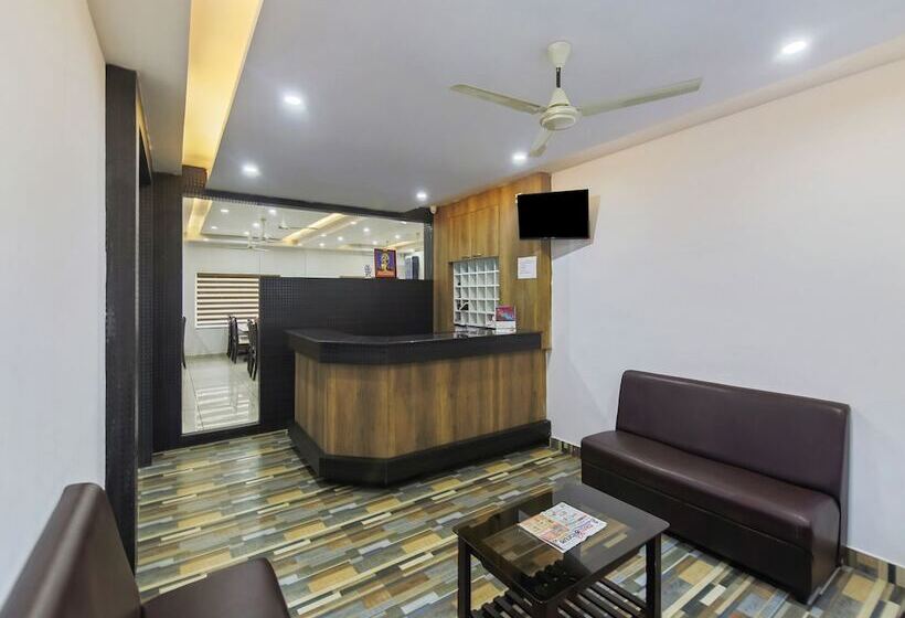 Capital O 35621 Hotel Durga International