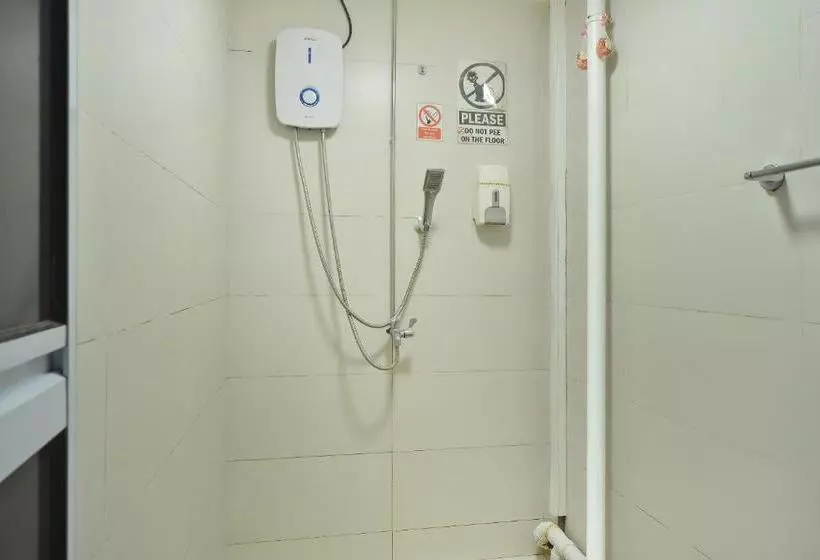 Reddoorz Hostel @ Lavender Mrt