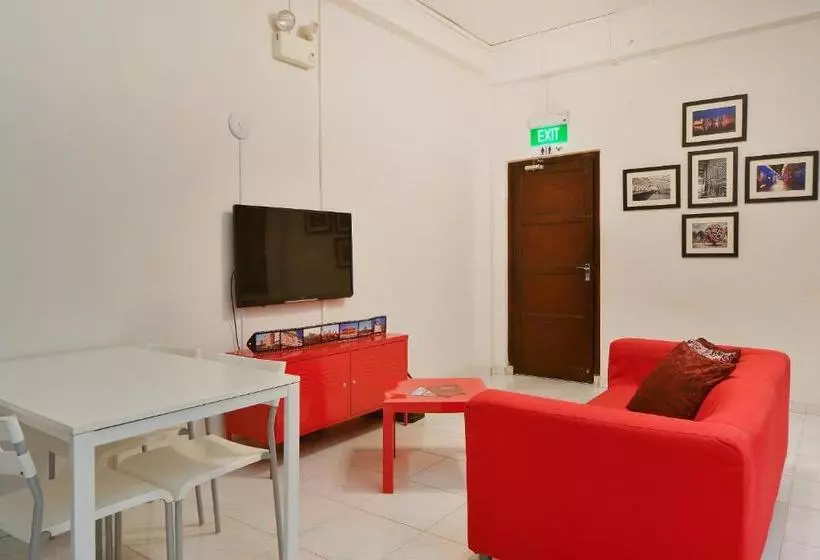 Reddoorz Hostel @ Lavender Mrt