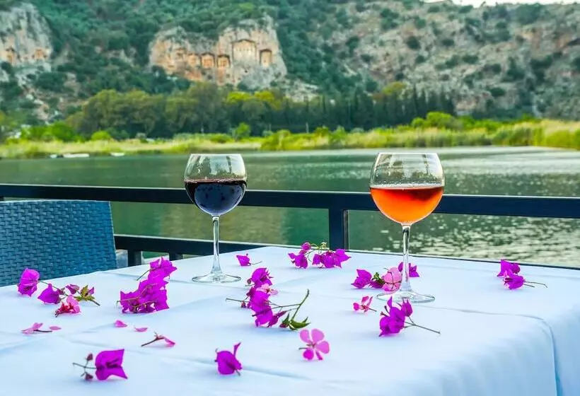 ホテル Dalyan Yagmur