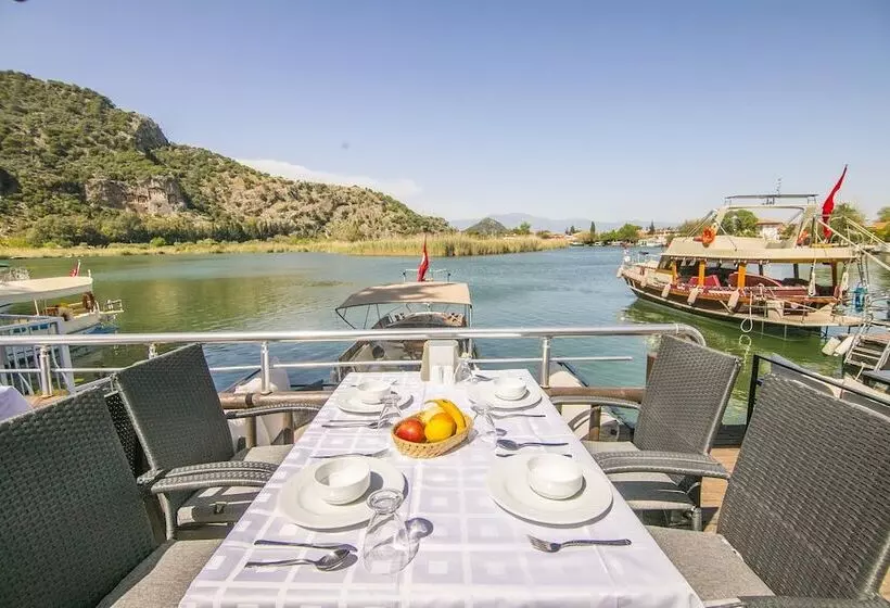 ホテル Dalyan Yagmur