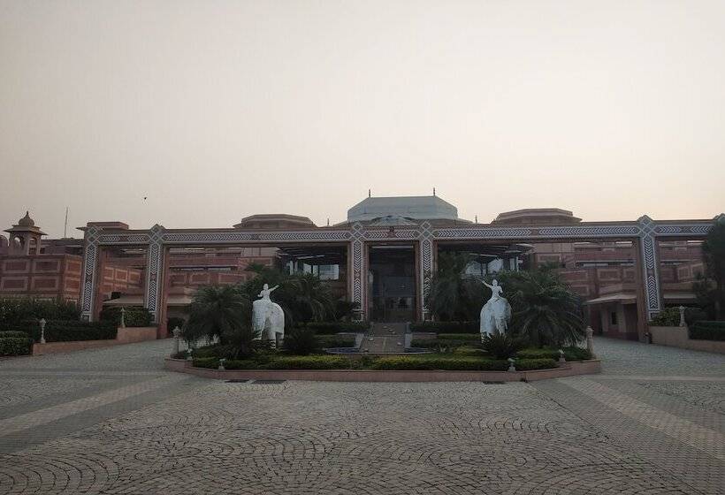 فندق Orient Taj By Oyo Rooms