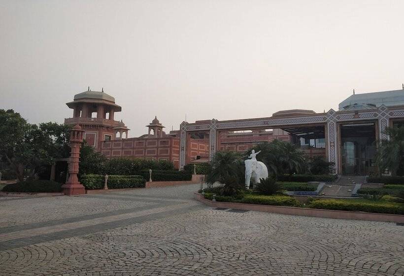 فندق Orient Taj By Oyo Rooms