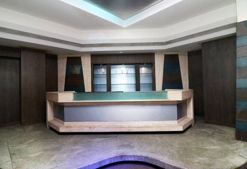 فندق Orient Taj By Oyo Rooms