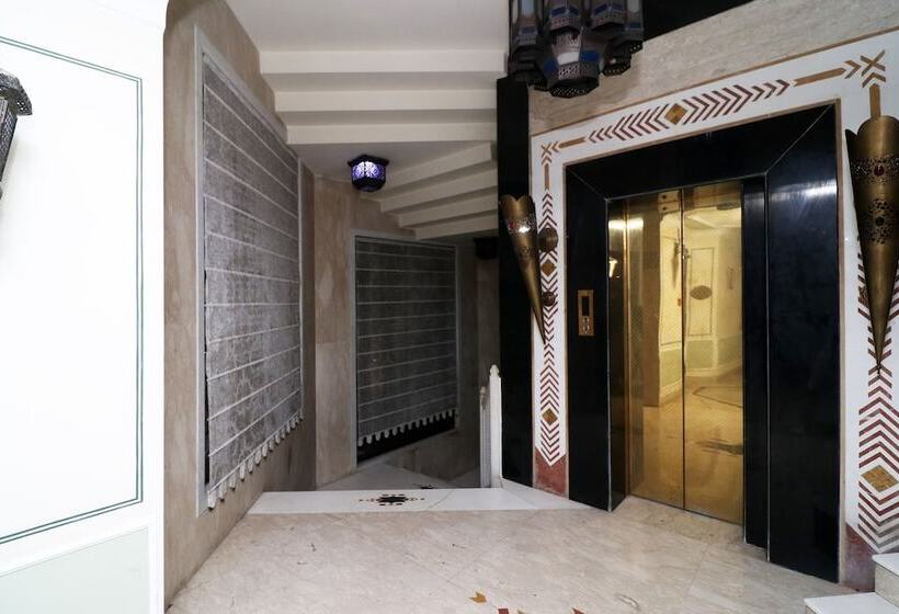 فندق Orient Taj By Oyo Rooms