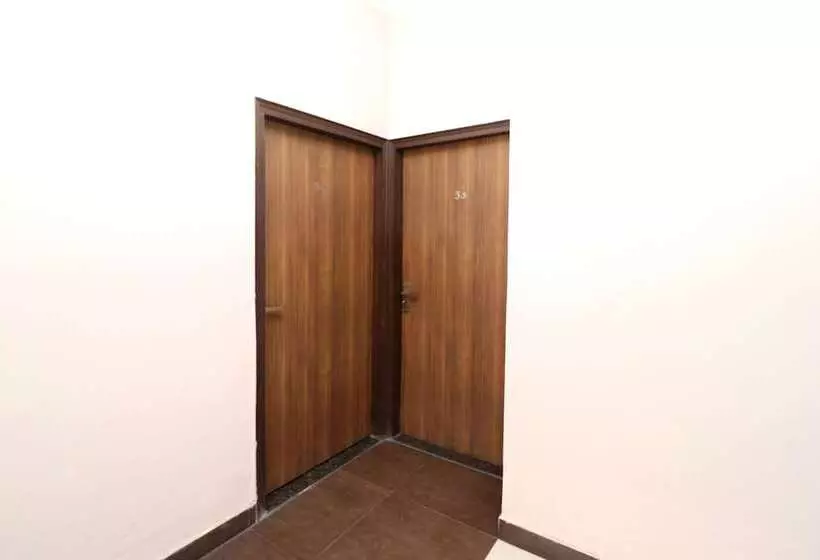 ホテル R K Guest House By Oyo Rooms