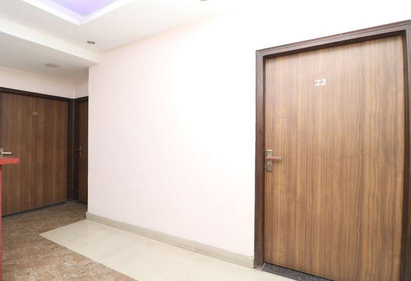 Hotel R K Guest House By Oyo Rooms