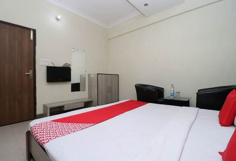 Hotel R K Guest House By Oyo Rooms
