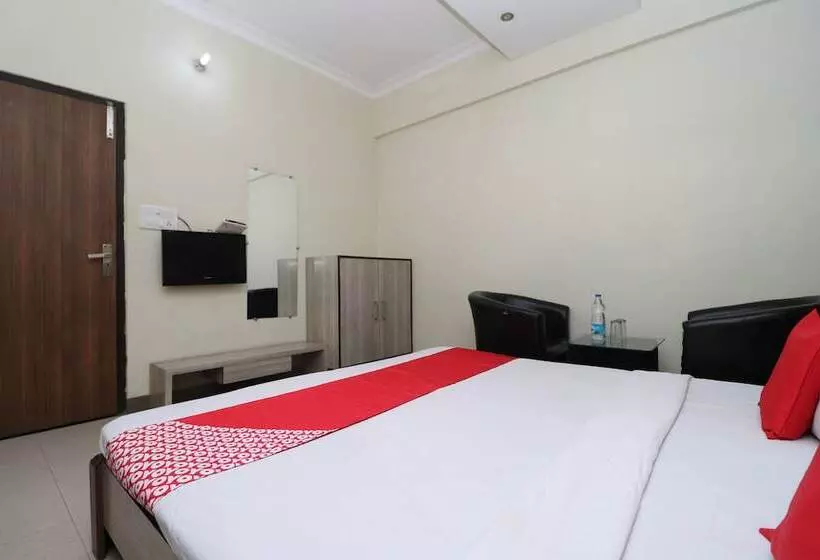 ホテル R K Guest House By Oyo Rooms