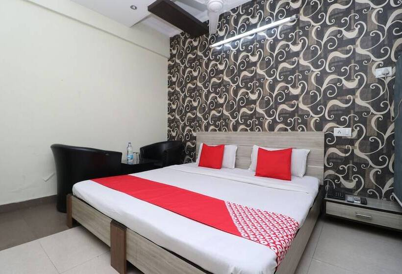Hotel R K Guest House By Oyo Rooms