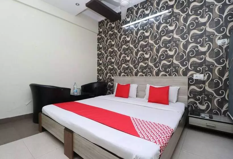 ホテル R K Guest House By Oyo Rooms