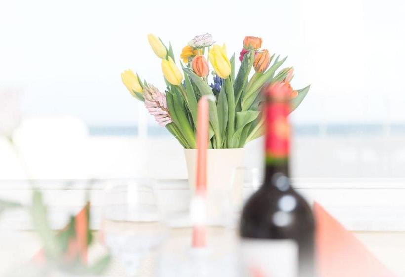 Strandhotel Dünenhaus