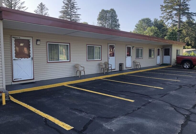 Мотель Claremont Motor Lodge